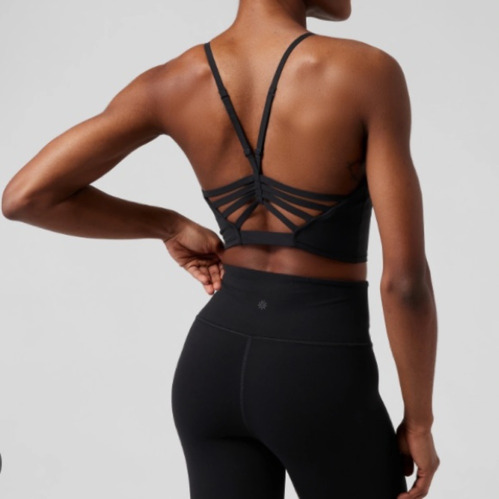 NWT! Elation Strappy Crop A-C - size small